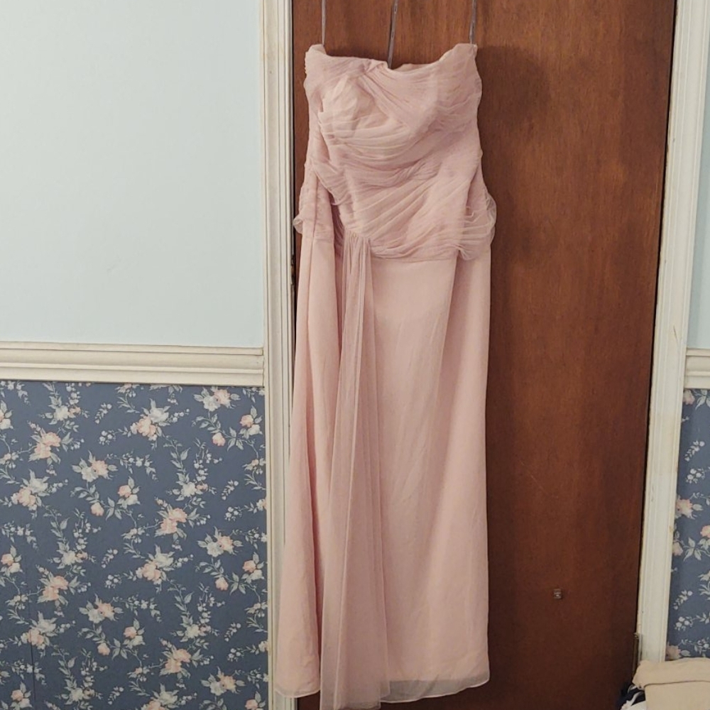 Vera Wang blush pink strapless dress